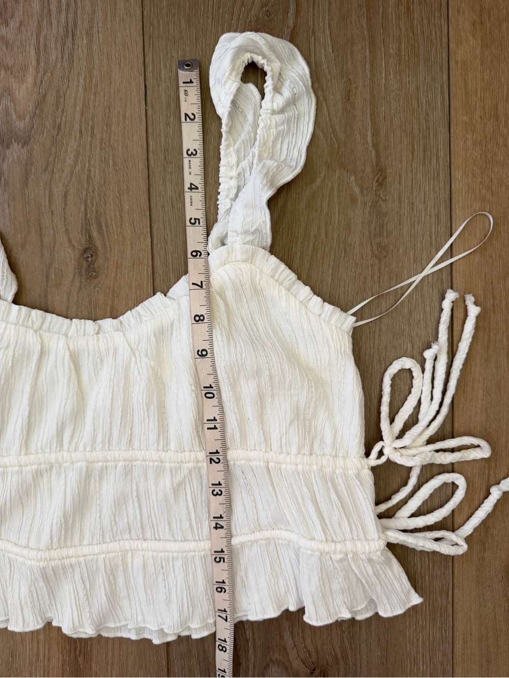 KIRIOUS Los Angeles Romantic White Tiered Cottagecore Cropped Tank Top EUC - Picture 3 of 5